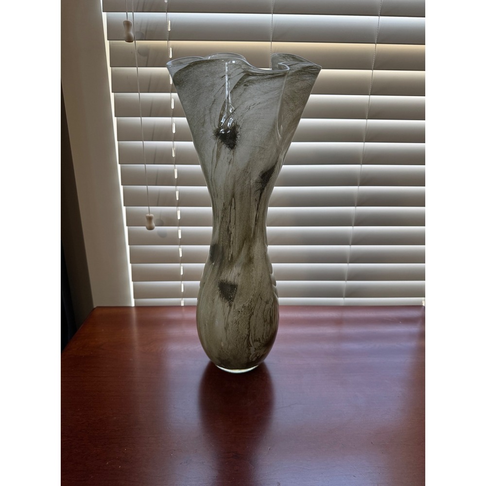 Hand Blown Art Glass Vase‎ Ruffled Handkerchief Rim Marbled Taupe Brown Cream